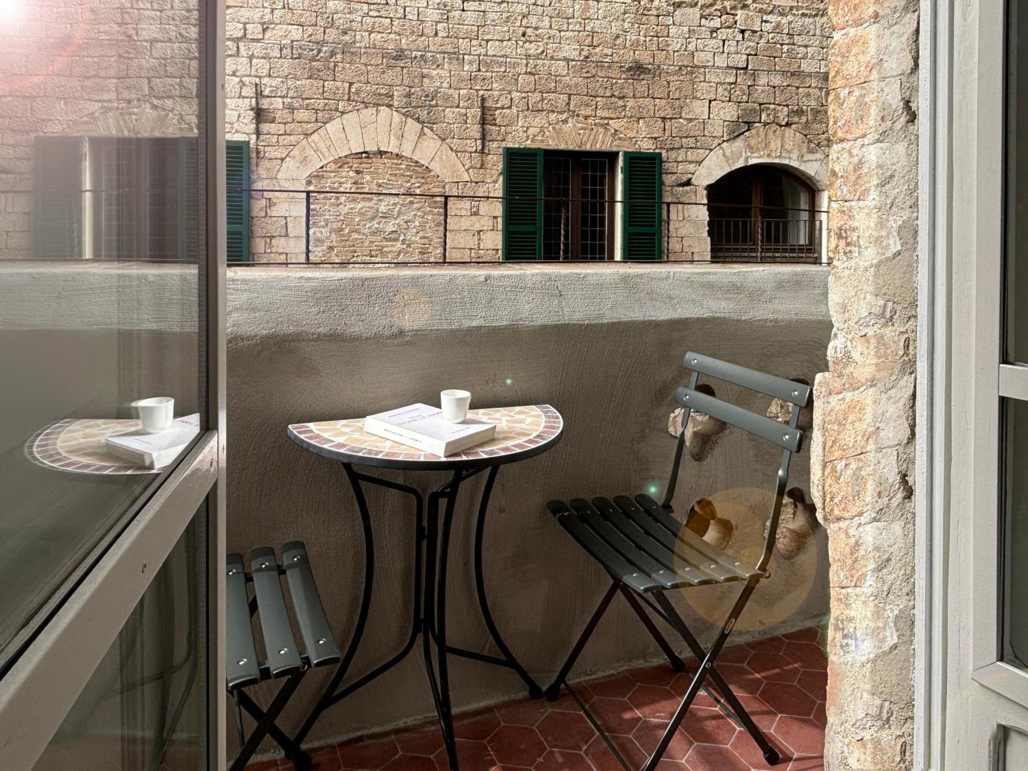 Apartment La Loggia Di Portica Residenza Storica Nel Centro Di Assisi